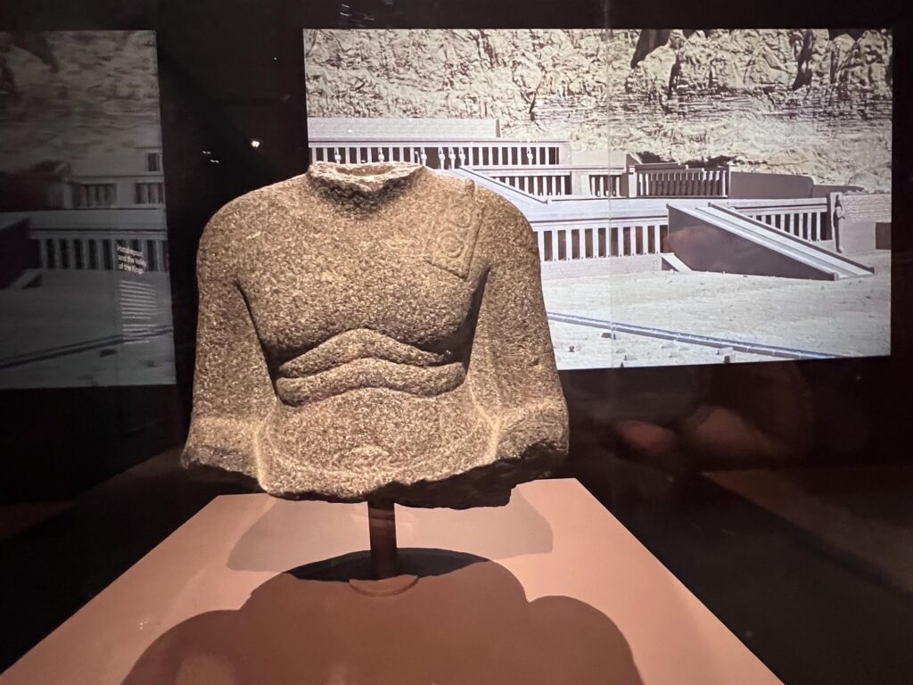 torso of a scribe inspired Senenmut's own statue