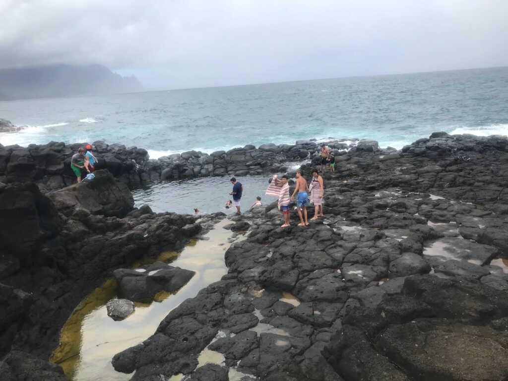 Queen's Bath hike in Hawaii island of Kauai