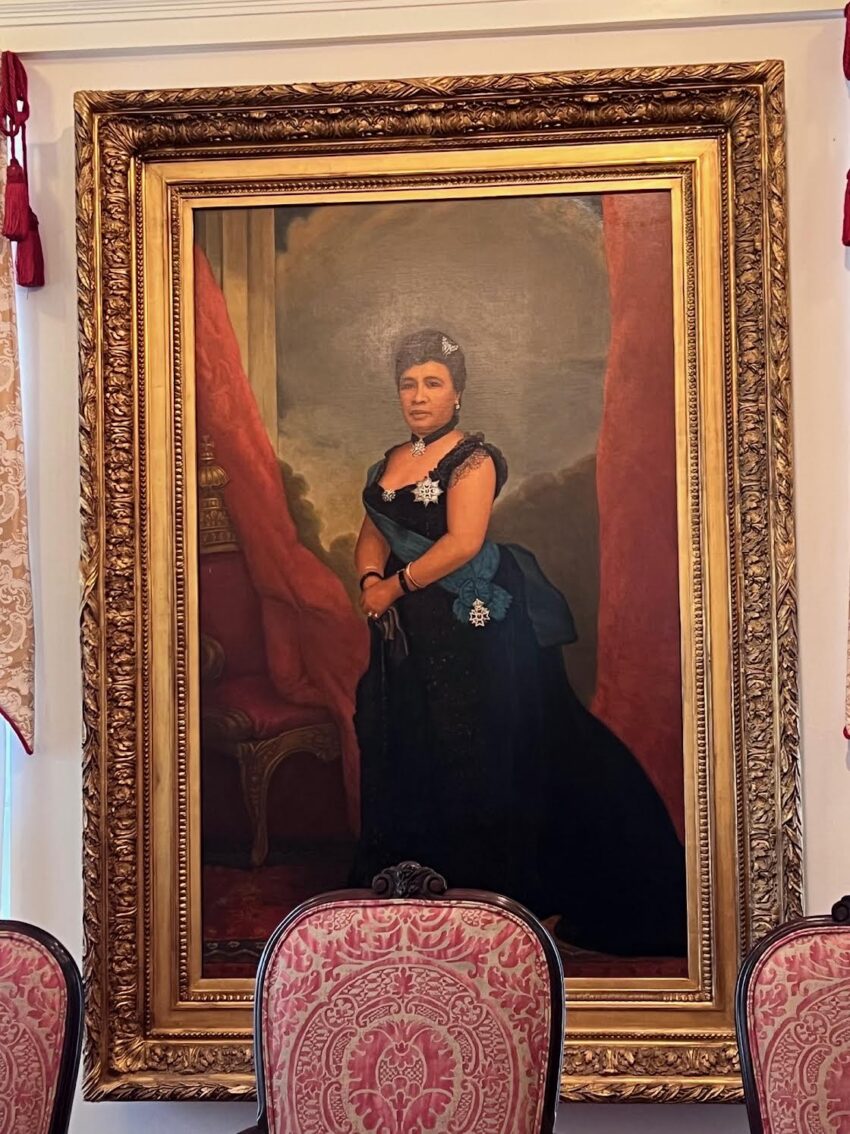 Visiting the Hawaii Govenor's Mansion and State House